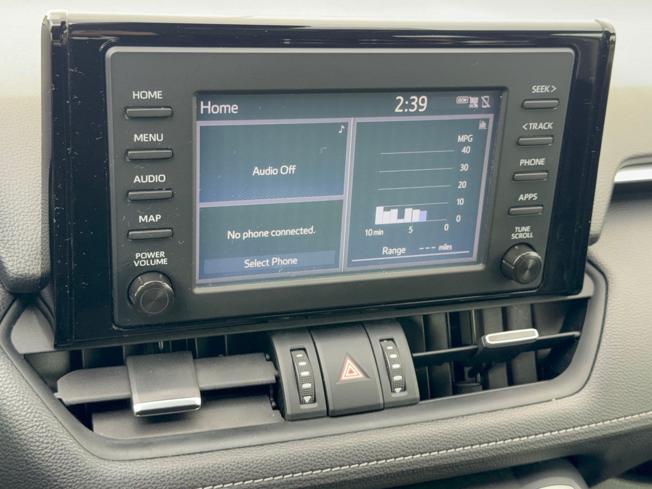 Used 2019 Toyota RAV4 XLE Premium FWD image 23
