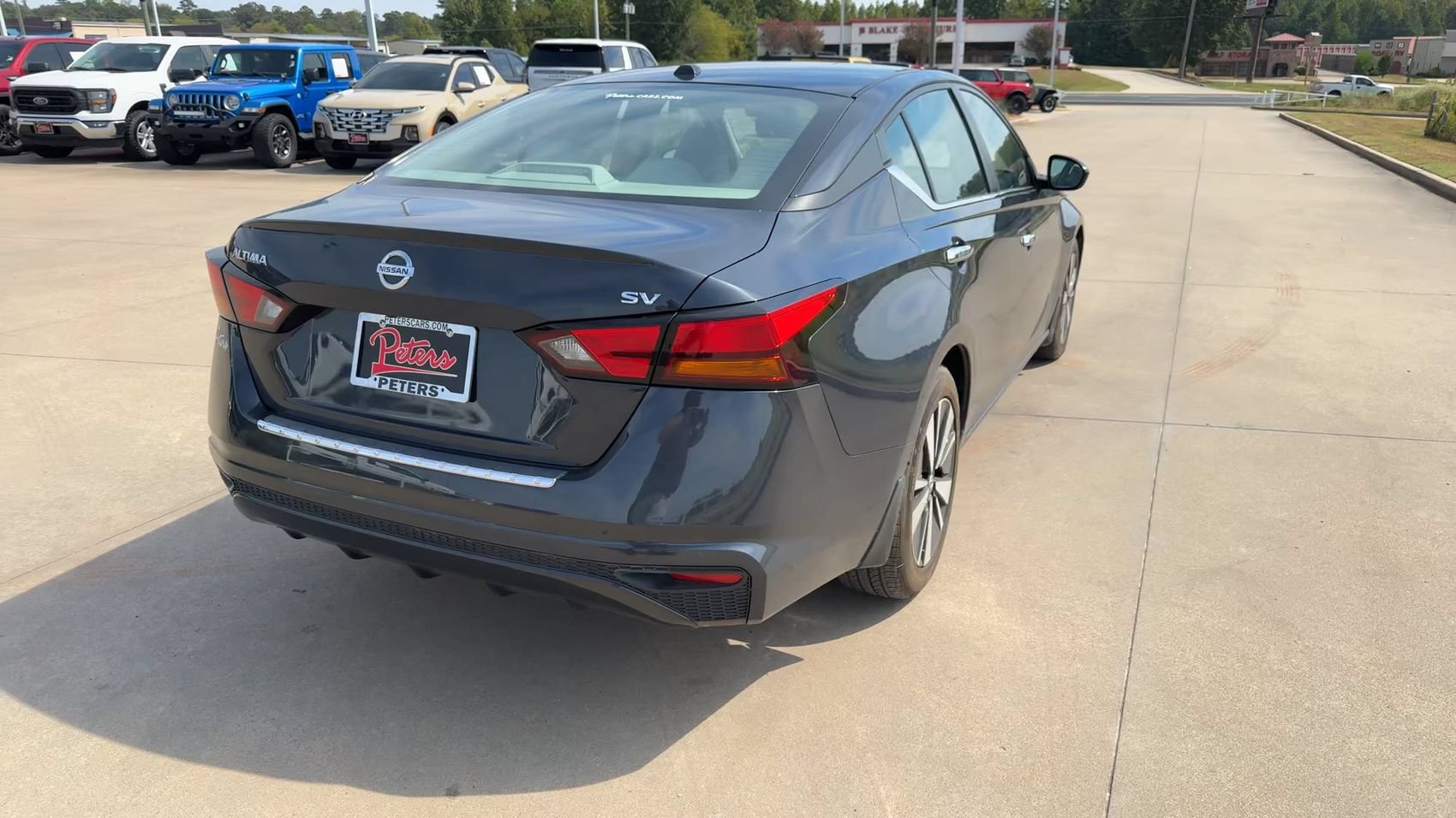 Used 2022 Nissan Altima 2.5 SV FWD image 8