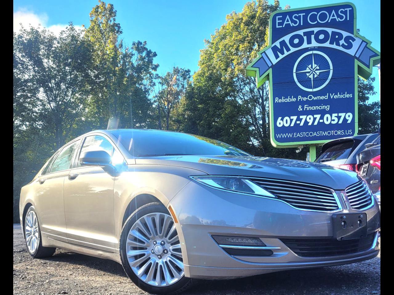 Used 2016 Lincoln MKZ AWD image 1