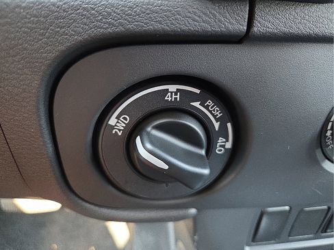 New 2026 Nissan Frontier SV w/ Tow Package image 20