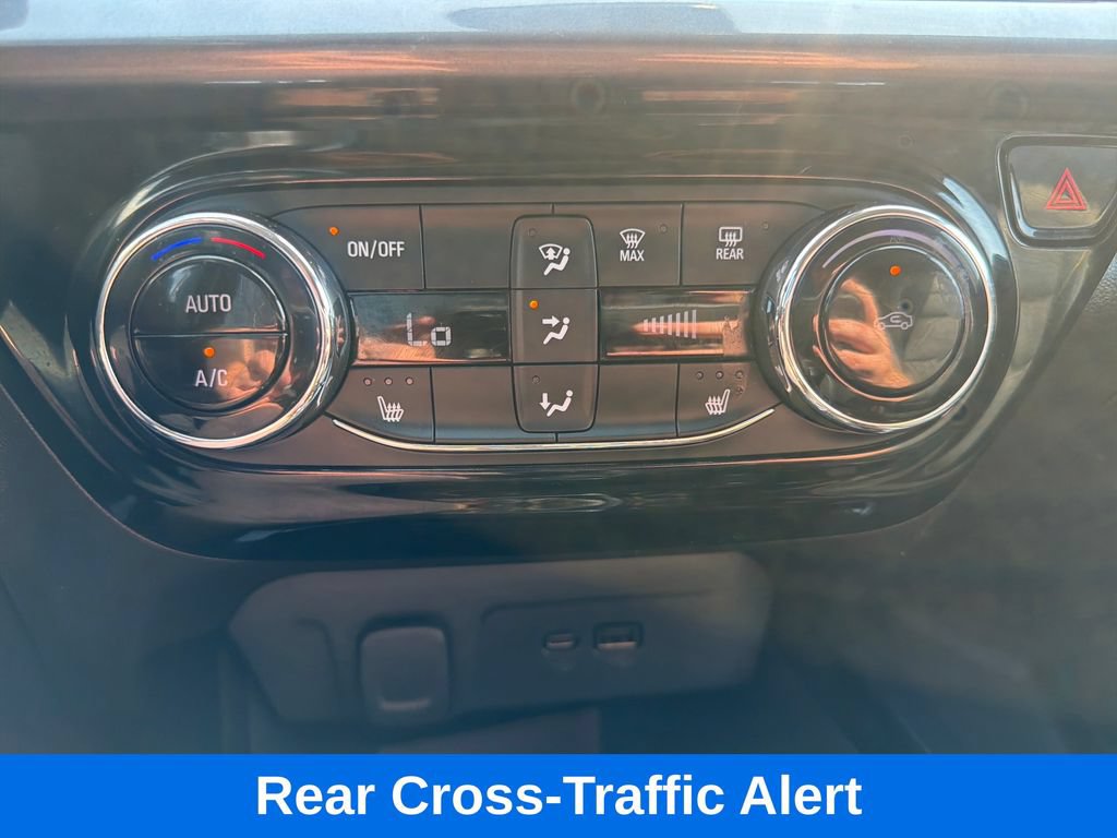 Used 2024 Chevrolet Trax ACTIV w/ Driver Confidence Package FWD image 17