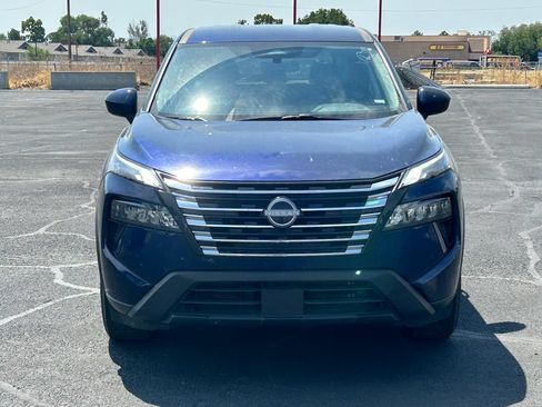Used 2025 Nissan Rogue SV AWD/4WD image 9