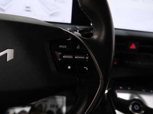 Used 2022 Kia EV6 Wind image 38