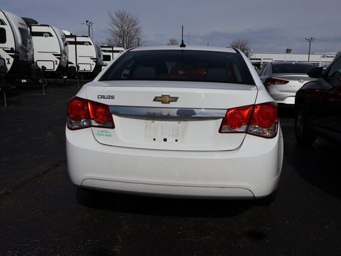 Used 2014 Chevrolet Cruze LS image 18