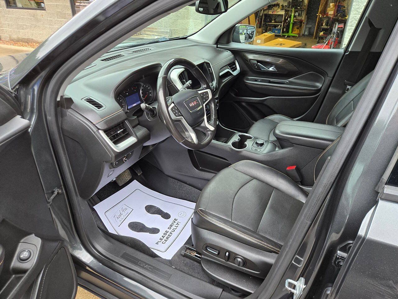 Used 2020 GMC Terrain SLT w/ Preferred Package AWD/4WD image 9