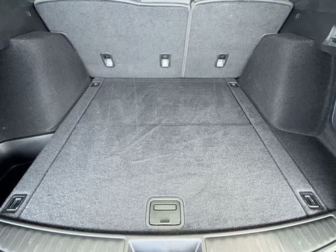 Used 2025 Acura RDX SH-AWD image 25
