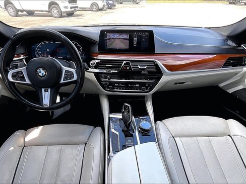 Used 2020 BMW M550i xDrive w/ Executive Package image 7