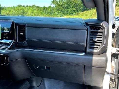 Used 2024 Chevrolet Silverado 2500 LT AWD/4WD image 27