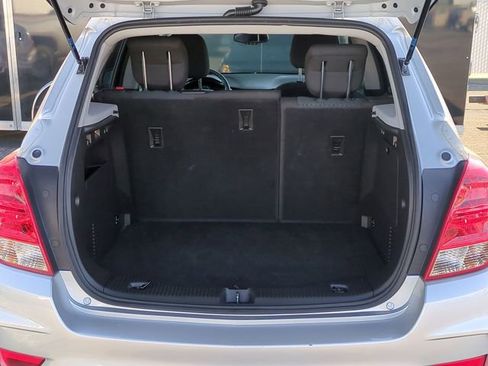 Used 2022 Chevrolet Trax LS w/ Tint and Cruise Package FWD image 29