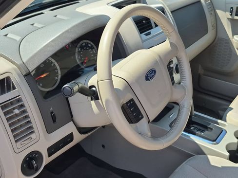 Used 2011 Ford Escape XLT w/ 202A Rapid Spec Order Code FWD image 10