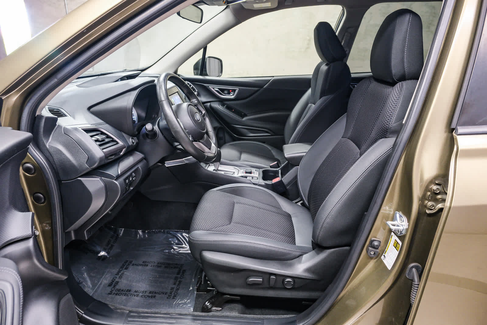 Used 2024 Subaru Forester Premium AWD/4WD image 23