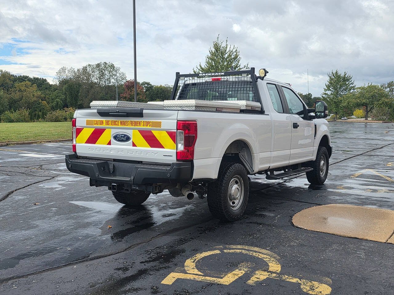 Used 2018 Ford F250 XL w/ Power Equipment Group AWD/4WD image 5