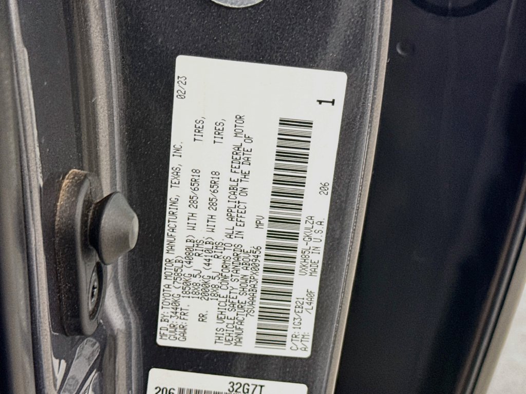 Used 2023 Toyota Sequoia TRD Pro AWD/4WD image 33