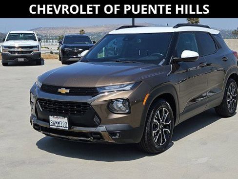 Used 2021 Chevrolet TrailBlazer ACTIV w/ Sun and Liftgate Package FWD image 1