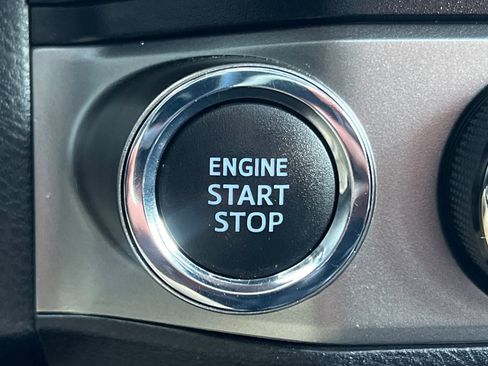 Certified 2020 Toyota Tacoma Limited image 22