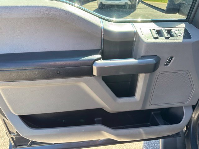 Used 2020 Ford F150 XLT w/ Equipment Group 302A Luxury AWD/4WD image 15