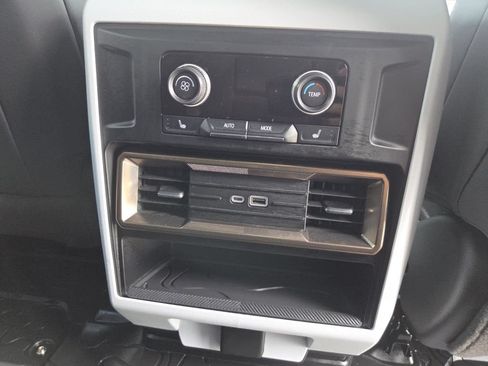 Used 2024 GMC Hummer EV 2X w/ LPO, Illumination Package AWD/4WD image 25
