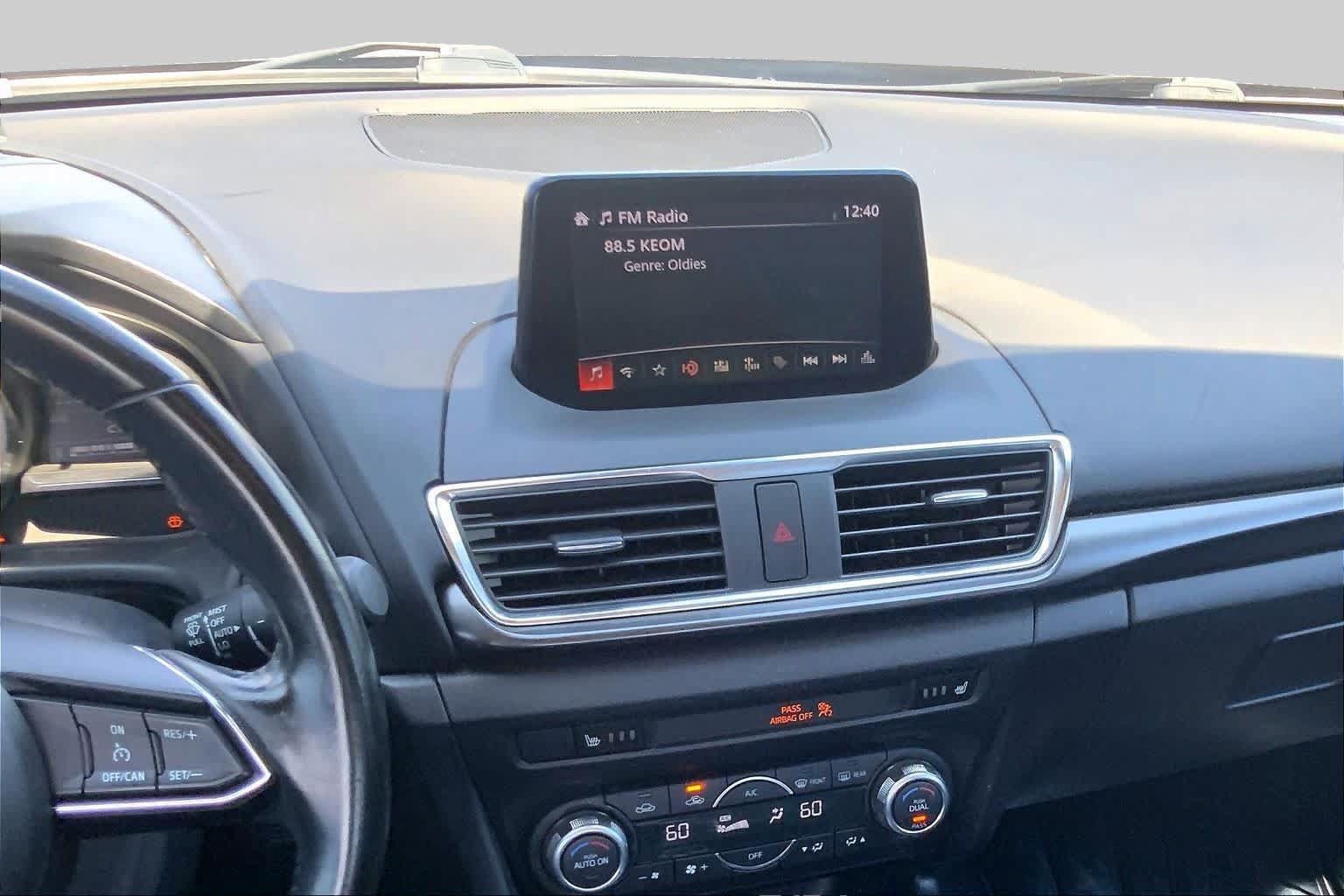 Used 2018 MAZDA MAZDA3 Grand Touring FWD image 6