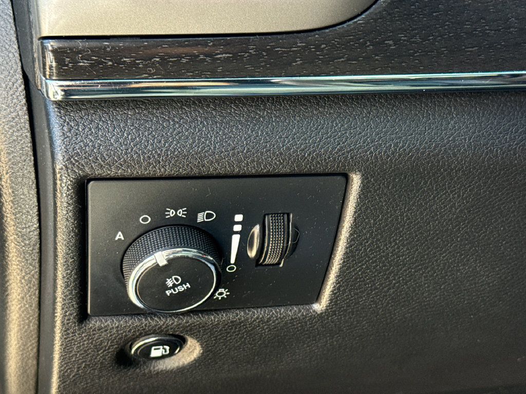 Used 2018 Jeep Grand Cherokee Limited RWD image 22