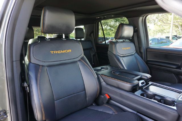 Used 2025 Ford Expedition Tremor AWD/4WD image 2
