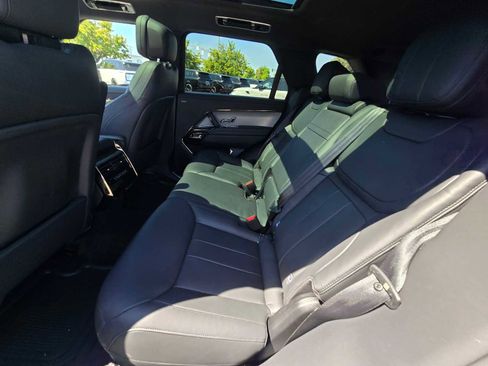 Used 2025 Land Rover Range Rover Sport SE image 20