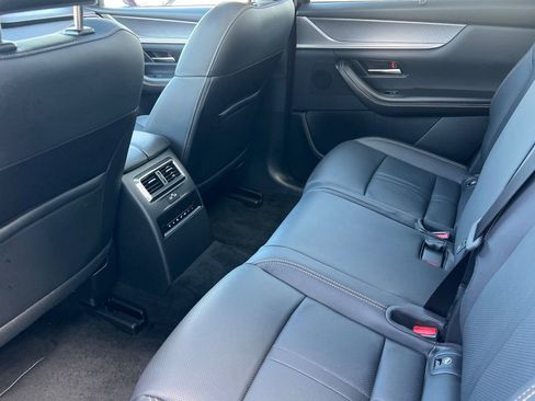 Certified 2025 MAZDA CX-70 Plug-In Hybrid w/ Premium Pkg image 9