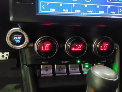 Used 2022 Toyota GR86 Premium RWD image 35