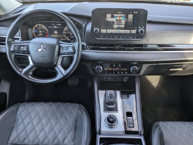 Used 2024 Mitsubishi Outlander SEL FWD image 29