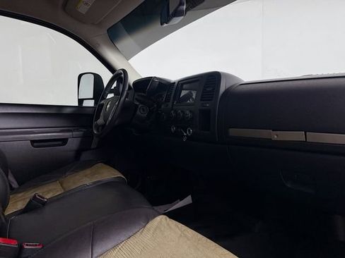 Used 2010 Chevrolet Silverado 2500 LT AWD/4WD image 27
