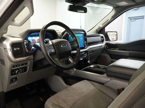 Used 2022 Ford F150 XLT w/ Equipment Group 302A High AWD/4WD image 7
