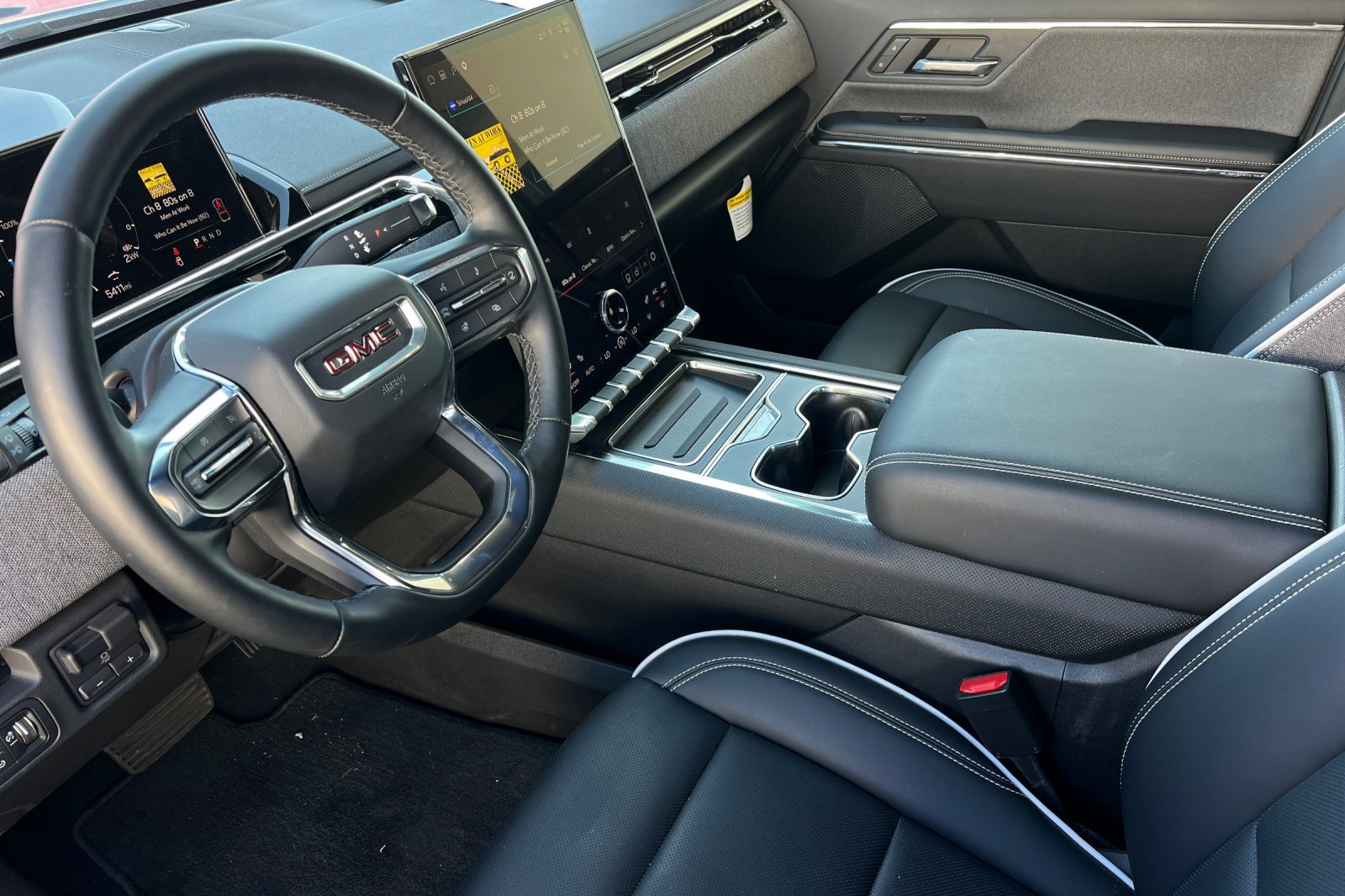 Used 2026 GMC Sierra EV Elevation w/ LPO, Elevation Dark Package AWD/4WD image 12