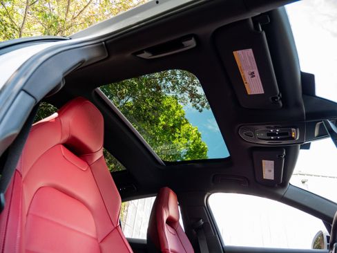 New 2025 Porsche Panamera image 35