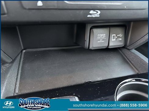 Used 2021 Honda Pilot Touring image 34