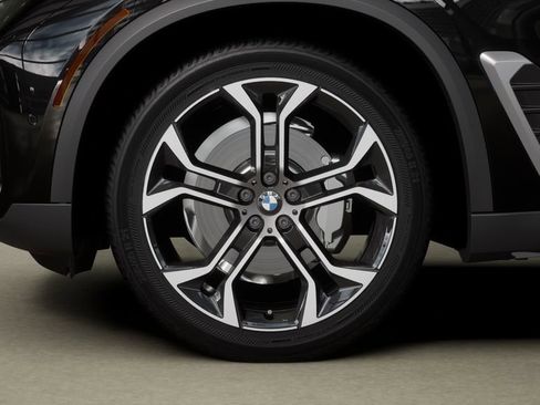 Used 2026 BMW X5 xDrive40i image 32