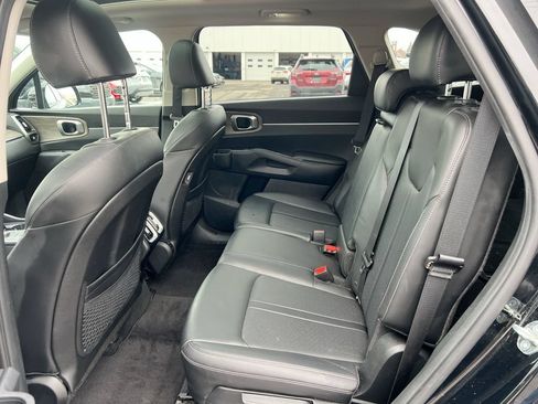 Used 2023 Kia Sorento S w/ Panoramic Sunroof Package AWD/4WD image 24