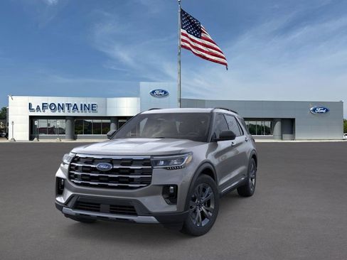New 2025 Ford Explorer Active w/ Active Comfort Package image 2