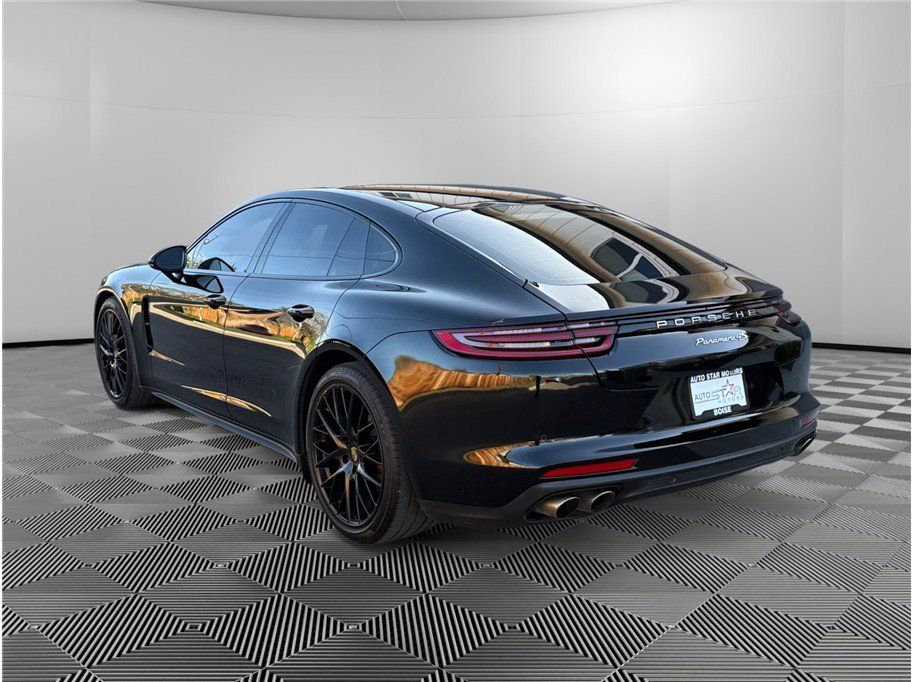Used 2018 Porsche Panamera 4S AWD/4WD image 3