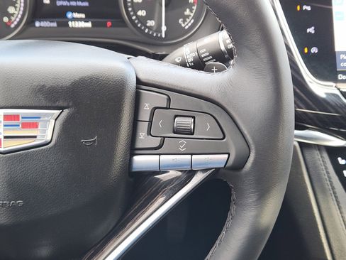 Used 2023 Cadillac XT6 Premium Luxury w/ Technology Package image 38