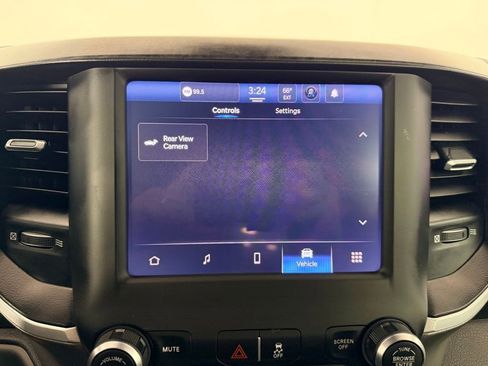 Used 2022 RAM 2500 Big Horn AWD/4WD image 18