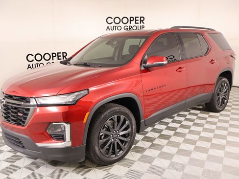Used 2023 Chevrolet Traverse RS w/ LPO, Floor Liner Package FWD image 10