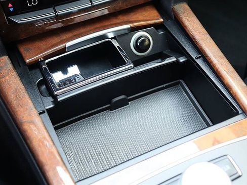 Used 2010 Mercedes-Benz E 350 Sedan image 32