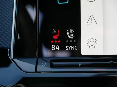 New 2026 Volkswagen Atlas Cross Sport SEL image 10