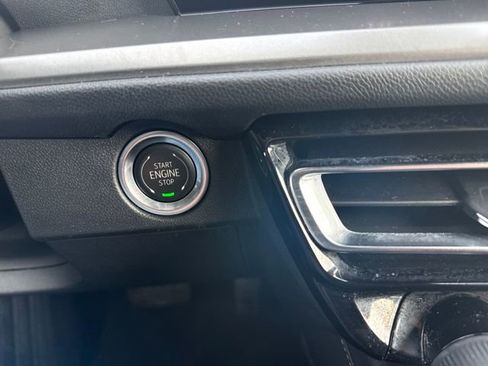 Used 2024 Chevrolet Traverse LT w/ Enhanced Driving Package image 34