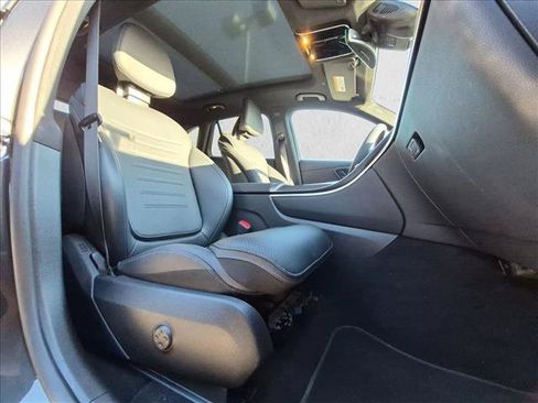 Certified 2026 Mercedes-Benz GLC 300 image 23