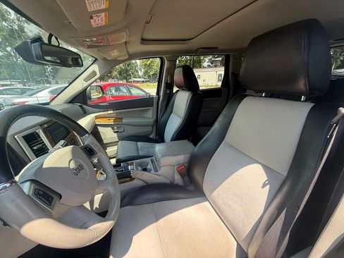 Used 2009 Jeep Grand Cherokee Limited image 10