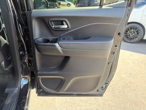 Used 2024 Honda Ridgeline Black Edition image 13