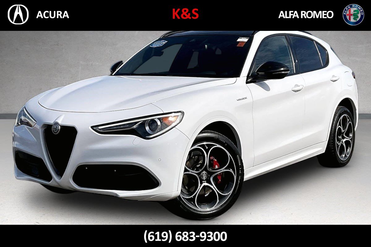 Used 2023 Alfa Romeo Stelvio Veloce AWD/4WD image 1