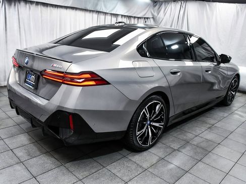 Used 2025 BMW i5 M60 w/ Executive Package image 6