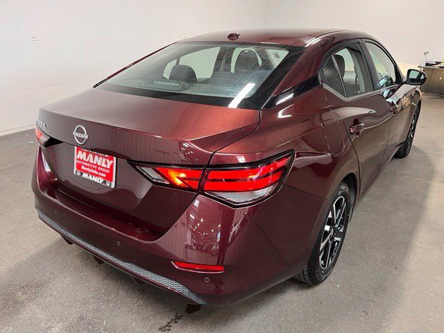 Used 2025 Nissan Sentra SV FWD image 3