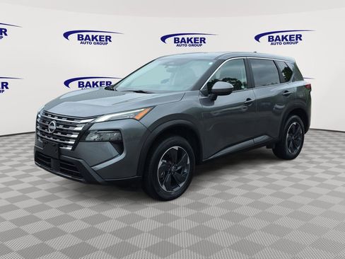 Used 2024 Nissan Rogue SV AWD/4WD image 7